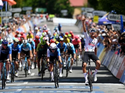 del toro bolts to overall lead