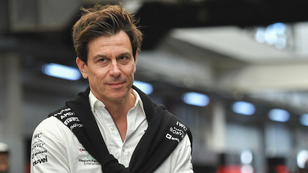 Wolff indicators new contract with Mercedes