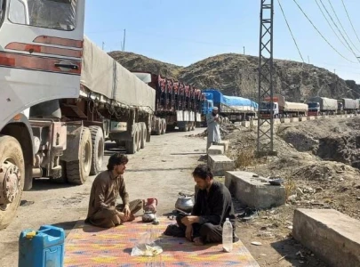border dispute strands thousands of trucks at torkham crossing border dispute strands thousands of trucks at torkham crossing