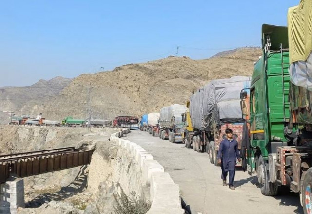 torkham border crossing opens for cargo vehicles after six days torkham border crossing opens for cargo vehicles after six days