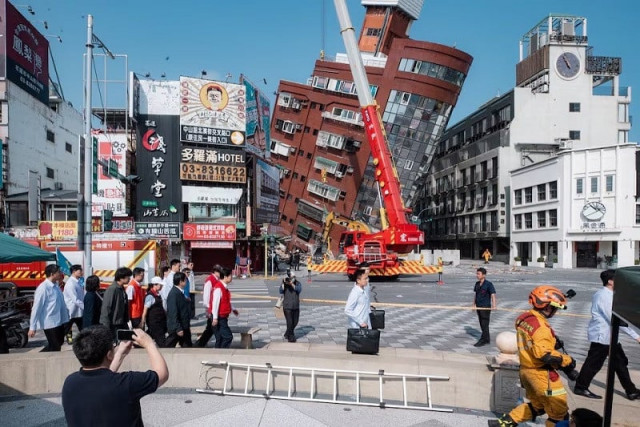 an area of a damaged building cordoned off following an earthquake in hualien taiwan photo reuters an area of a damaged building cordoned off following an earthquake in hualien taiwan photo reuters