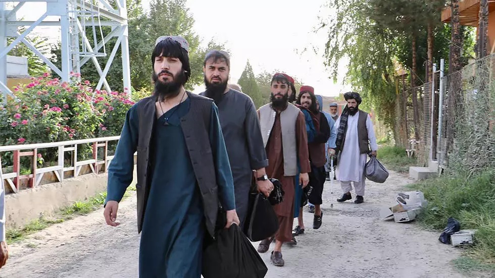 afghan authorities begin release of dangerous taliban prisoners