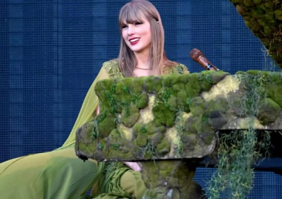 Taylor Swift's health habits on the Eras Tour: How she powers through rain, shine, and snow Taylor Swift's health habits on the Eras Tour: How she powers through rain, shine, and snow