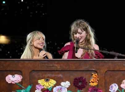 taylor swift cheers on sabrina carpenter s summer of sabrina following sold out tour announcement taylor swift cheers on sabrina carpenter s summer of sabrina following sold out tour announcement