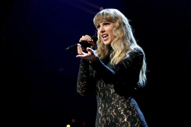 taylor swift not kylie jenner breaks record of private jet use