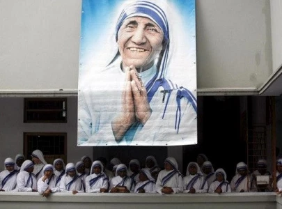 india bars mother teresa charity from receiving foreign funds