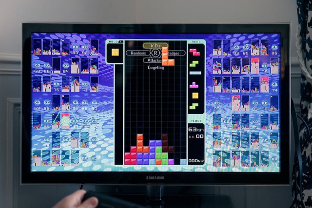 thirteen year old becomes first player to beat tetris thirteen year old becomes first player to beat tetris