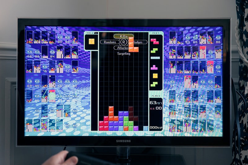 thirteen year old becomes first player to beat tetris