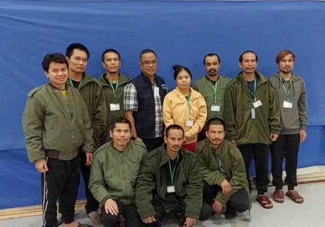 iran says it facilitated friday s release of 10 thai hostages iran says it facilitated friday s release of 10 thai hostages