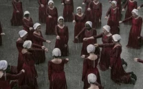 the handmaid s tale final season begins filming elisabeth moss directs premiere the handmaid s tale final season begins filming elisabeth moss directs premiere
