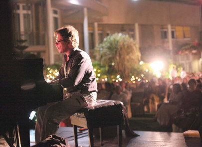 with the fringe on top only with jazz can feeling blue feel so good