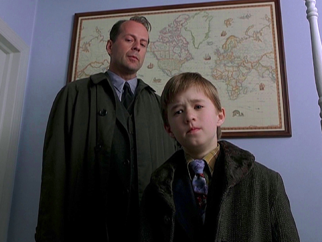 bruce willis left voicemails for haley joel osment after the sixth sense bruce willis left voicemails for haley joel osment after the sixth sense