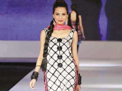 the return of the churidar