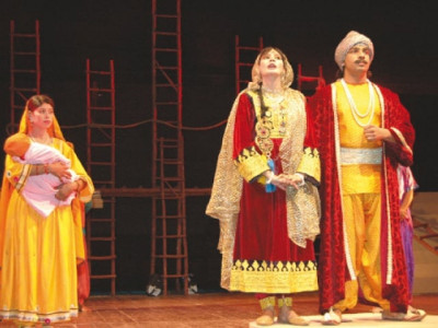 theatrical bows chaak chakkar a taut affair with no excess or shortcomings theatrical bows chaak chakkar a taut affair with no excess or shortcomings