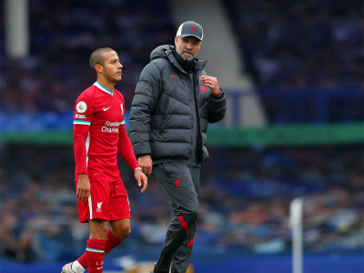 liverpool boss klopp won t rush back improving thiago liverpool boss klopp won t rush back improving thiago