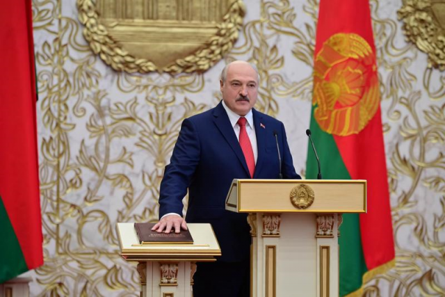 alexander lukashenko takes the oath of office as belarusian president during a swearing in ceremony in minsk belarus september 23 2020 photo reuters alexander lukashenko takes the oath of office as belarusian president during a swearing in ceremony in minsk belarus september 23 2020 photo reuters