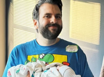 tiktok star david allen mourns the loss of his 5 week old daughter lily