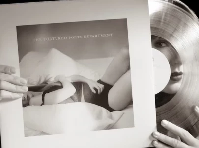 did taylor swift just name drop herself on the tortured poet s department