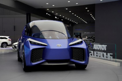 toyota to spend 13 5 billion to develop ev battery tech toyota to spend 13 5 billion to develop ev battery tech