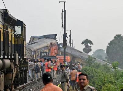 death toll in india train crash rises to 13