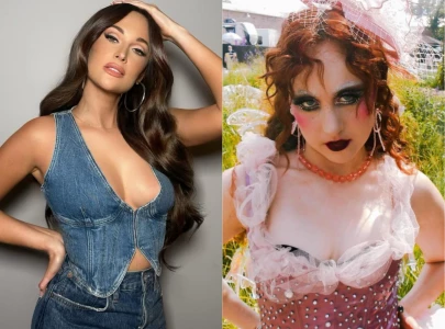 kacey musgraves covers chappell roan s pink pony club during deeper well tour kickoff