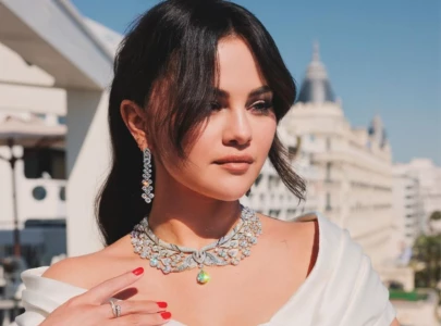 selena gomez stuns in retro black dress at tiff for emilia p rez