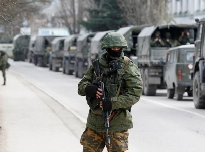 russia to deploy new paratroop regiment on annexed crimea