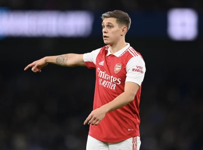 arsenal sink villa 2 0 to continue perfect premier league start arsenal sink villa 2 0 to continue perfect premier league start