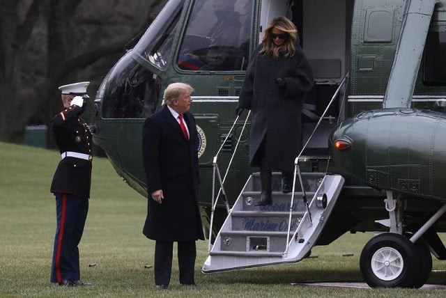 us president donald trump arrives on marine one with first lady melania trump after returning from mar a lago on the south lawn of the white house in washington us december 31 2020 photo reuters