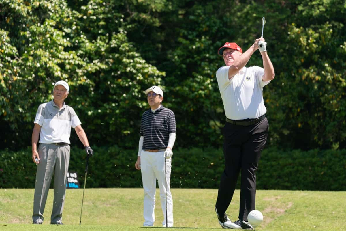 Photo of Trump urges golfers to join LIV circuit