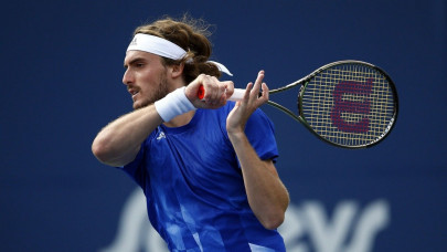 tsitsipas refuses to take vaccine unless it becomes mandatory on tour