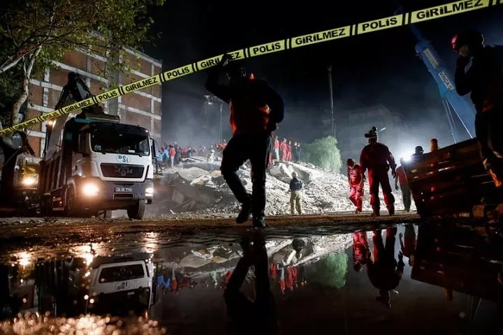 turkey continues rescue work after quake death toll hits 81 turkey continues rescue work after quake death toll hits 81