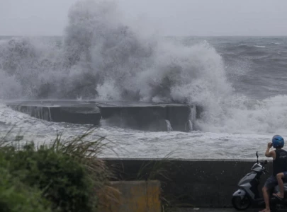 as typhoon haikui barrels into taiwan thousands are evacuated as typhoon haikui barrels into taiwan thousands are evacuated