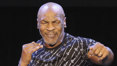 mike tyson to face no charges over plane fracas