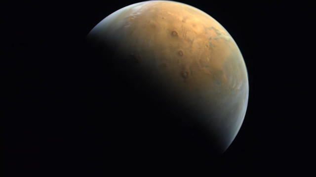 once a wet world mars had abundant bodies of water on its surface once a wet world mars had abundant bodies of water on its surface