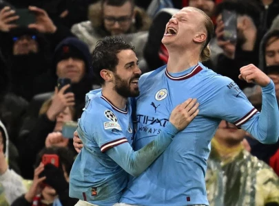 city en route to match united s treble