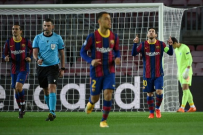 barca juve win in champions league as woeful man utd beaten barca juve win in champions league as woeful man utd beaten