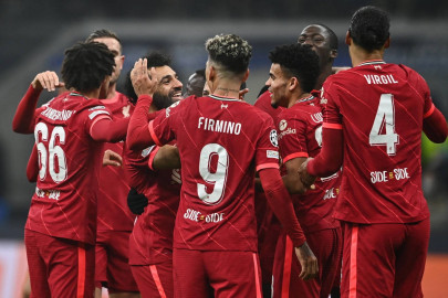 liverpool see off spirited inter milan