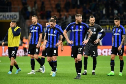 inter on brink of crises before barca visit