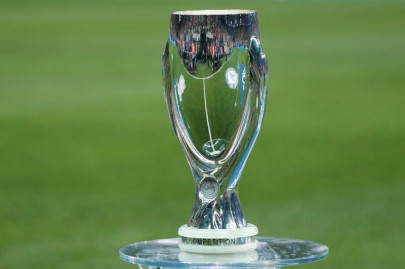 risks loom as budapest prepares to welcome 20 000 fans for european super cup risks loom as budapest prepares to welcome 20 000 fans for european super cup