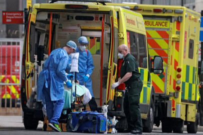 global death toll nears 2 million as who battles new virus strains global death toll nears 2 million as who battles new virus strains