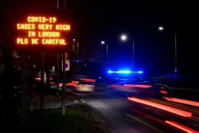 england goes into new covid 19 lockdown as cases surge england goes into new covid 19 lockdown as cases surge