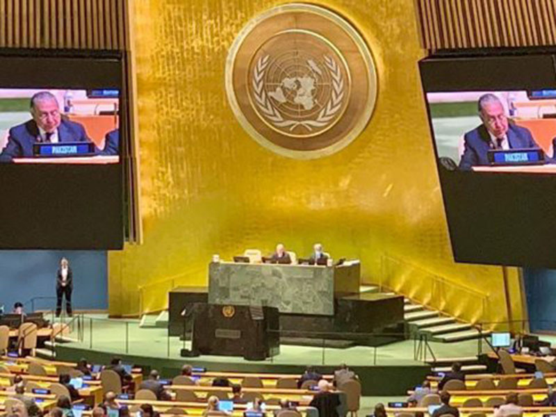 permanent representative of pakistan to the un ambassador munir akram delivering explanation of vote by pakistan after adoption of resolution during general assembly eleventh emergency special session ukraine photo app