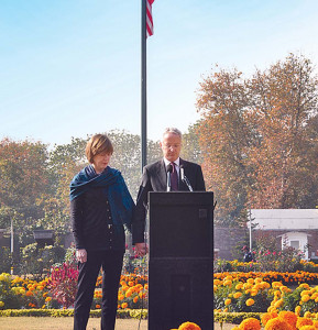 us embassy holds memorial service for holbrooke us embassy holds memorial service for holbrooke