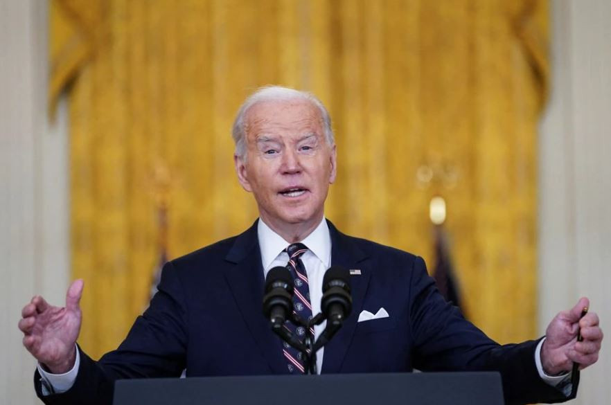 Photo of Biden adds sanctions to Russian banks and businesses
