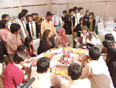 us eager and open to students from pakistan