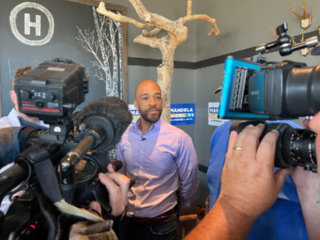 us senate candidate mandela barnes addresses the media at a campaign event in green bay wisconsin us september 6 2022 photo reuters us senate candidate mandela barnes addresses the media at a campaign event in green bay wisconsin us september 6 2022 photo reuters