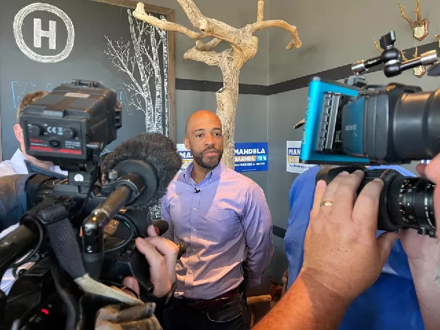 us senate candidate mandela barnes addresses the media at a campaign event in green bay wisconsin us september 6 2022 photo reuters us senate candidate mandela barnes addresses the media at a campaign event in green bay wisconsin us september 6 2022 photo reuters