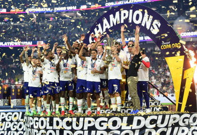 usa stun mexico in extra time to win gold cup final usa stun mexico in extra time to win gold cup final