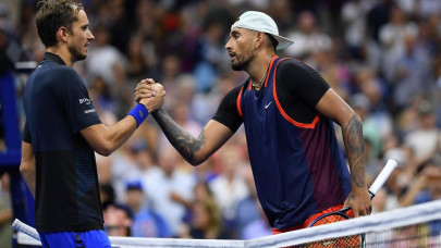 kyrgios stuns medvedev at us open kyrgios stuns medvedev at us open